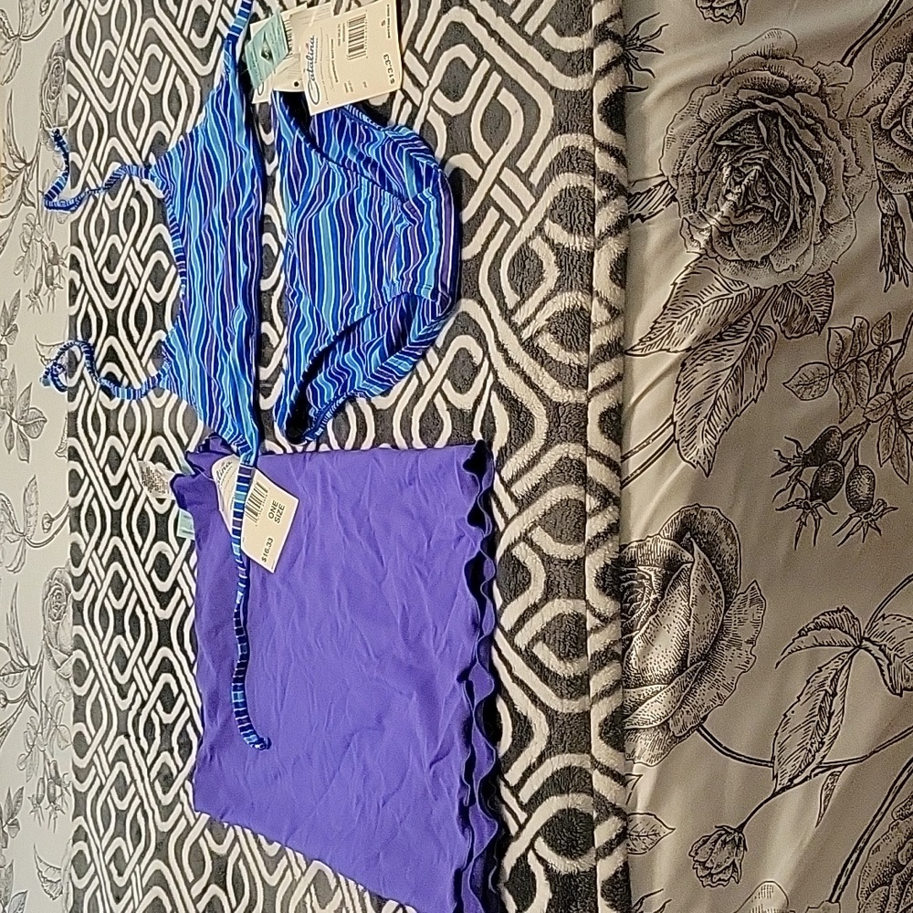 Junior bikini swimwear set with matching skirt